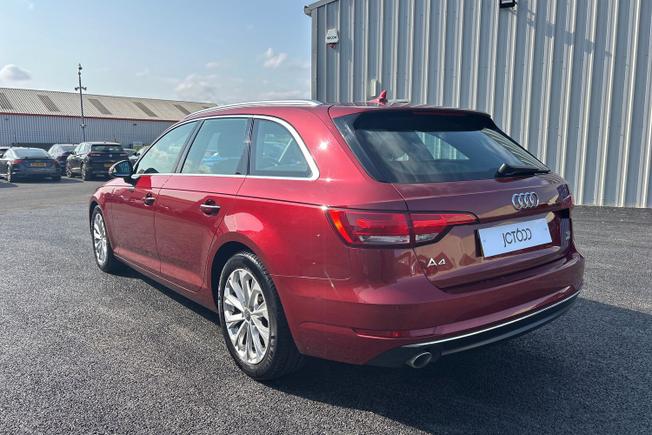 AUDI A4 Avant Photo 23