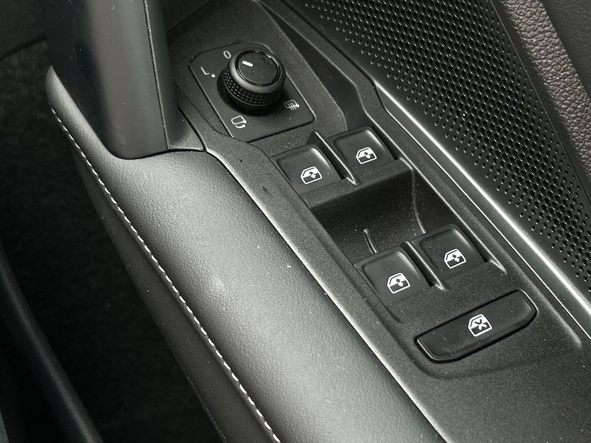 Volkswagen Tayron Photo autoimg-4e4beaed7a3bebbc771be5af898f094c679db4f5.jpg
