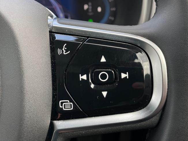VOLVO XC90 Photo 17