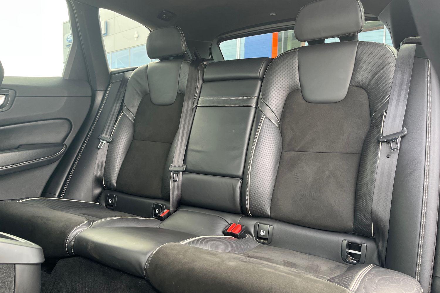 Volvo XC60 Photo 19