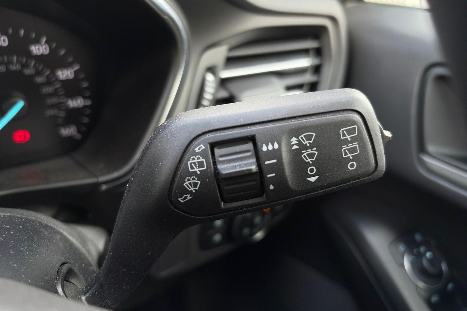 Ford Focus Photo 14