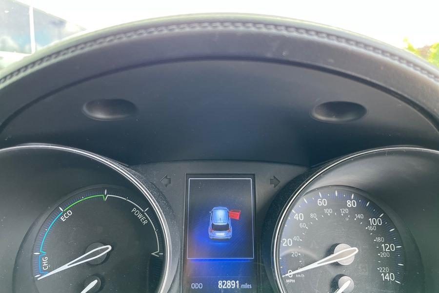 Toyota C-HR Photo autoimg-4e54f41701f9f541d3541bf9060982a290b56df7.jpg