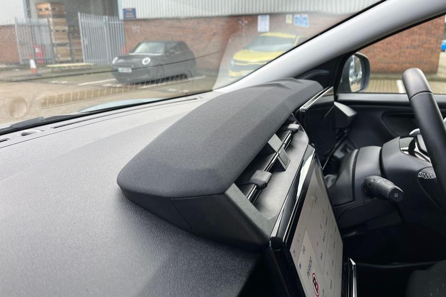 Ford PUMA Photo autoimg-4e5549fdf2176418278d32901d8b3f47efb740f3.jpg