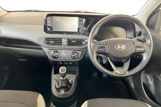 Hyundai i10 Photo autoimg-4e56cb1f47110e49cf7a7ab56256f66c64b7db76.jpg