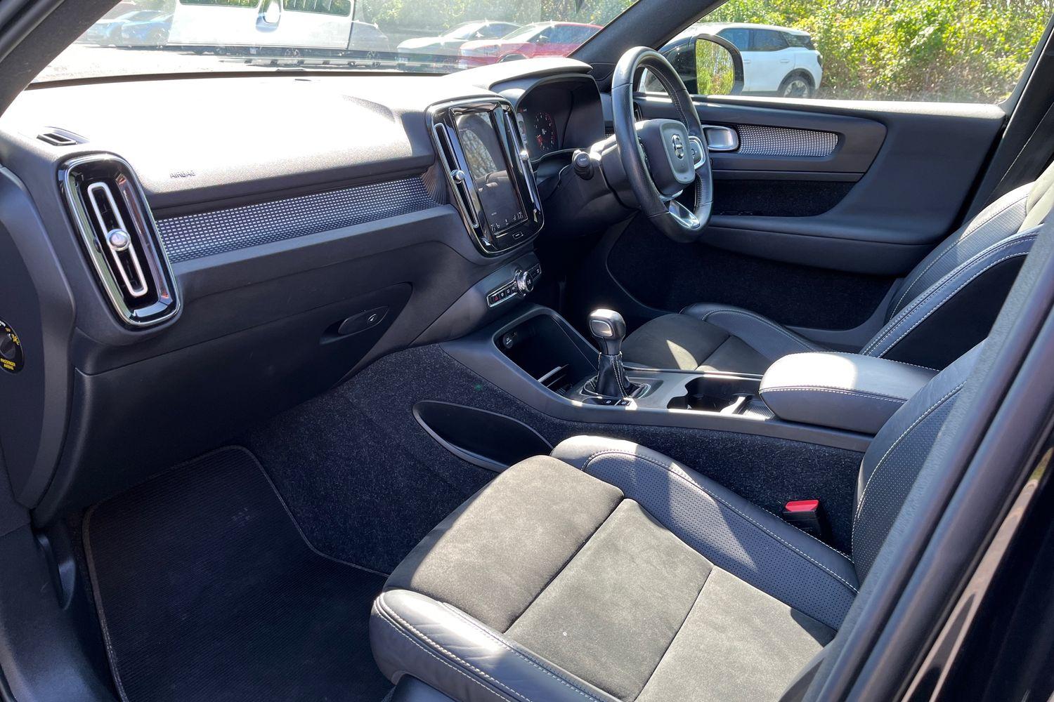 Volvo XC40 Photo 17