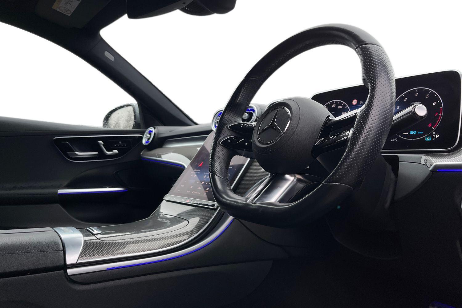 Mercedes-Benz C CLASS Photo 8