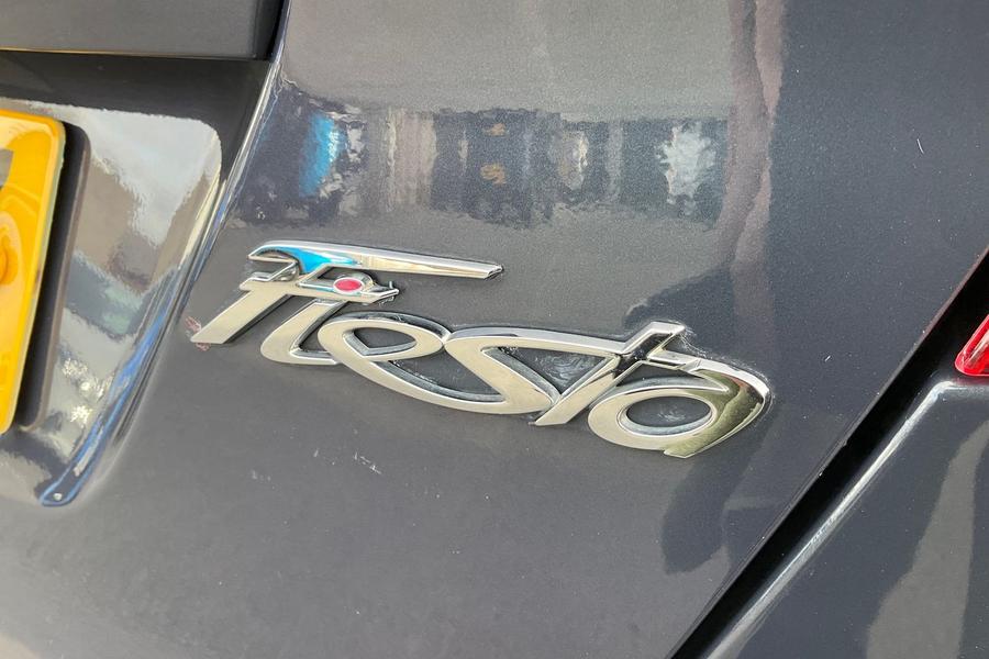 Ford FIESTA Photo autoimg-4e5cf218c1cbdc8e5aaa2b1fbc89f669ec704021.jpg