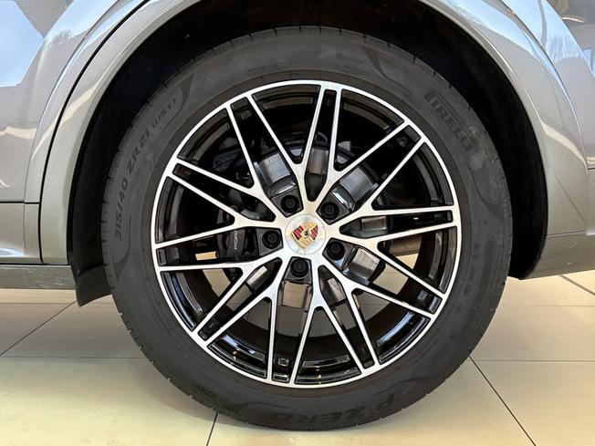 PORSCHE Cayenne Photo 26