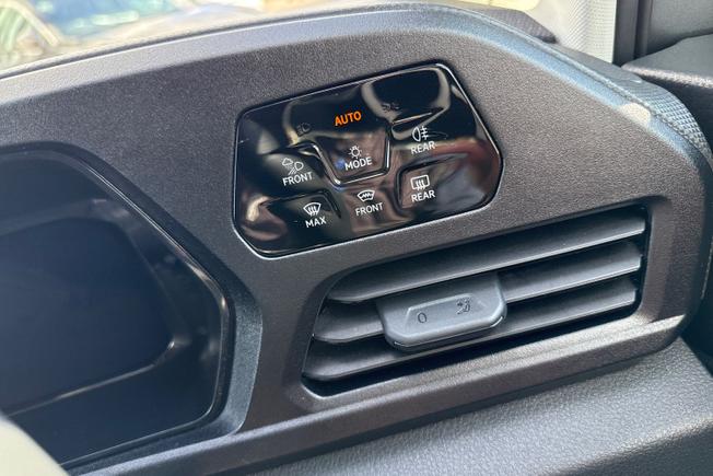 VOLKSWAGEN Caddy Photo 38