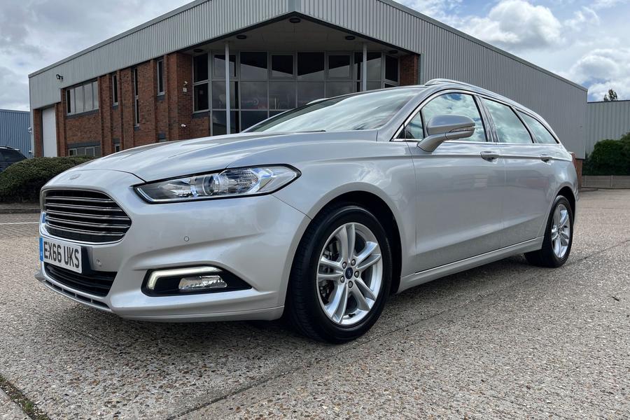 Ford MONDEO Photo autoimg-4e6941bf8042755c3cb16a5cee55ba52e421f698.jpg