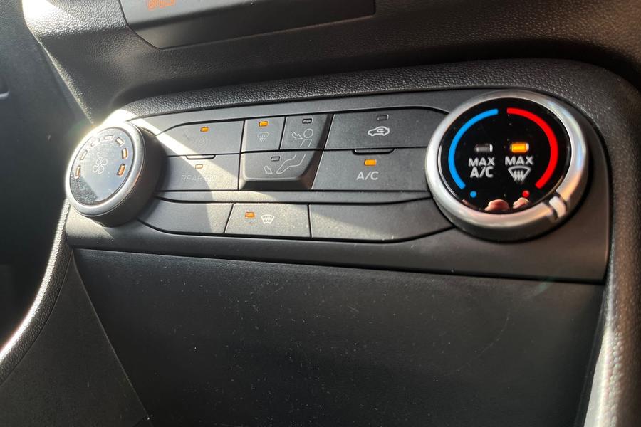 Ford Fiesta Photo autoimg-4e738c4754b251a8bca85260edf15f106a7226b1.jpg