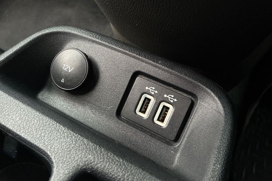 Ford TRANSIT CONNECT Photo autoimg-4e76984cc7763180c1a36b72c8b91082f192c9a7.jpg