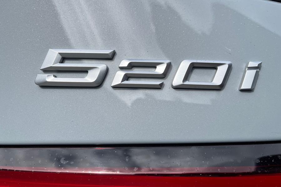 BMW 5 Series Photo autoimg-4e81752d5c39cf42f1ec763b411ce9b130f6bd92.jpg