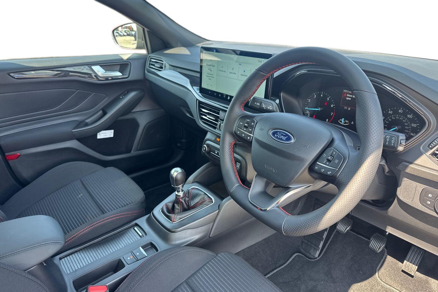 Ford FOCUS Photo 8