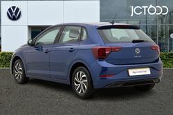 VOLKSWAGEN Polo Photo 3