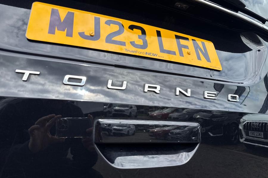 Ford Grand Tourneo Connect Photo autoimg-4e83a26484ae9bc2059b8abe567d1ae5f0cb3cbf.jpg