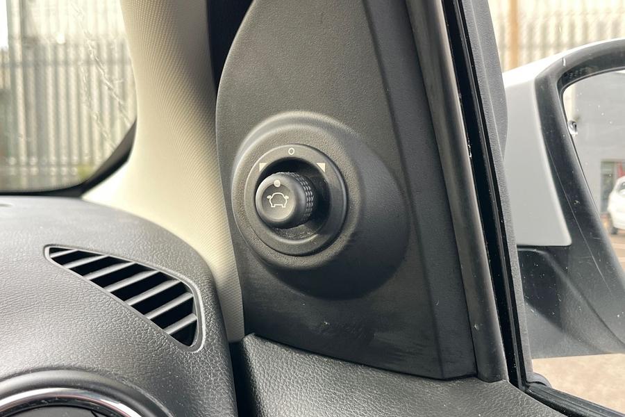 Ford KA+ Photo autoimg-4e8495eabd645d0e5b4aad7955953dab75c250bf.jpg