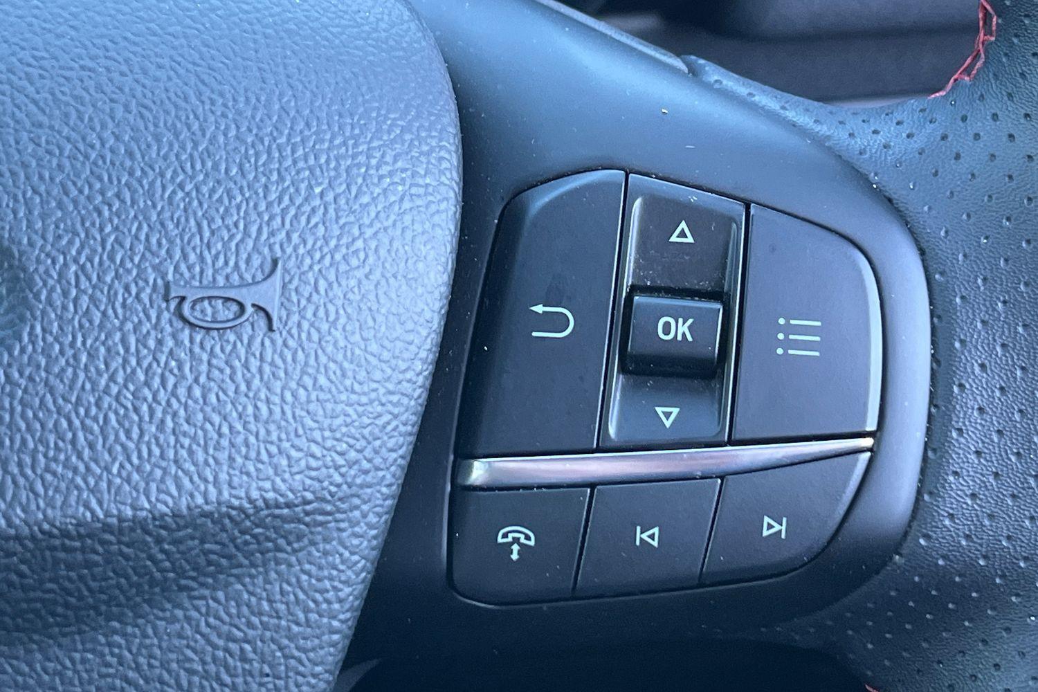 Ford KUGA Photo 38