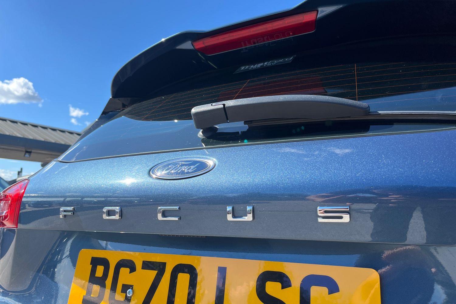 Ford Focus Photo 38