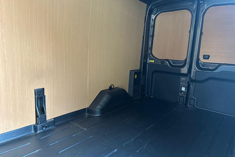 Used Ford E-TRANSIT MM25NLJ 4