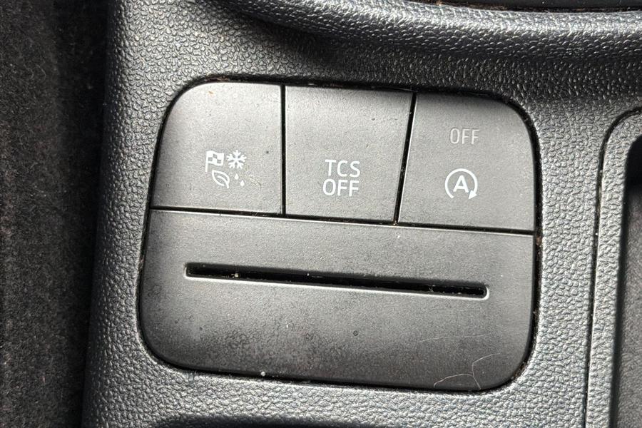Ford Fiesta Photo autoimg-4e873b7fab2fc7e640f9119999f7fb1eabd350d1.jpg