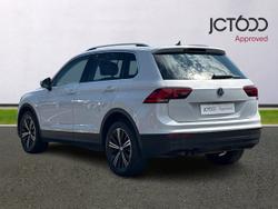 VOLKSWAGEN Tiguan Photo 3