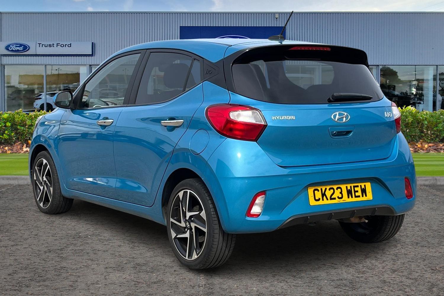 Hyundai i10 Photo 1