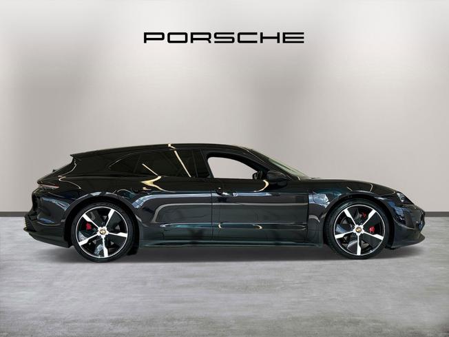 PORSCHE Taycan Photo 8
