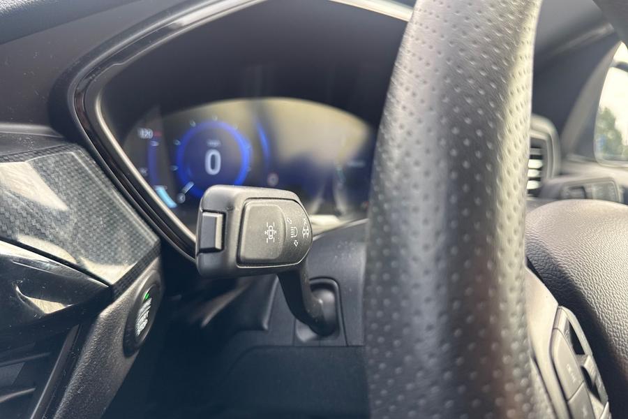 Ford KUGA Photo autoimg-4e923c4fe2678a8cf5f199f9f050a62f85ab9a0c.jpg