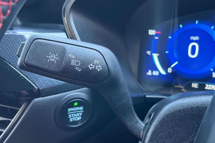 Ford Kuga Photo autoimg-4e92c5c845c977e8c27b176681e1d4e67735968f.jpg