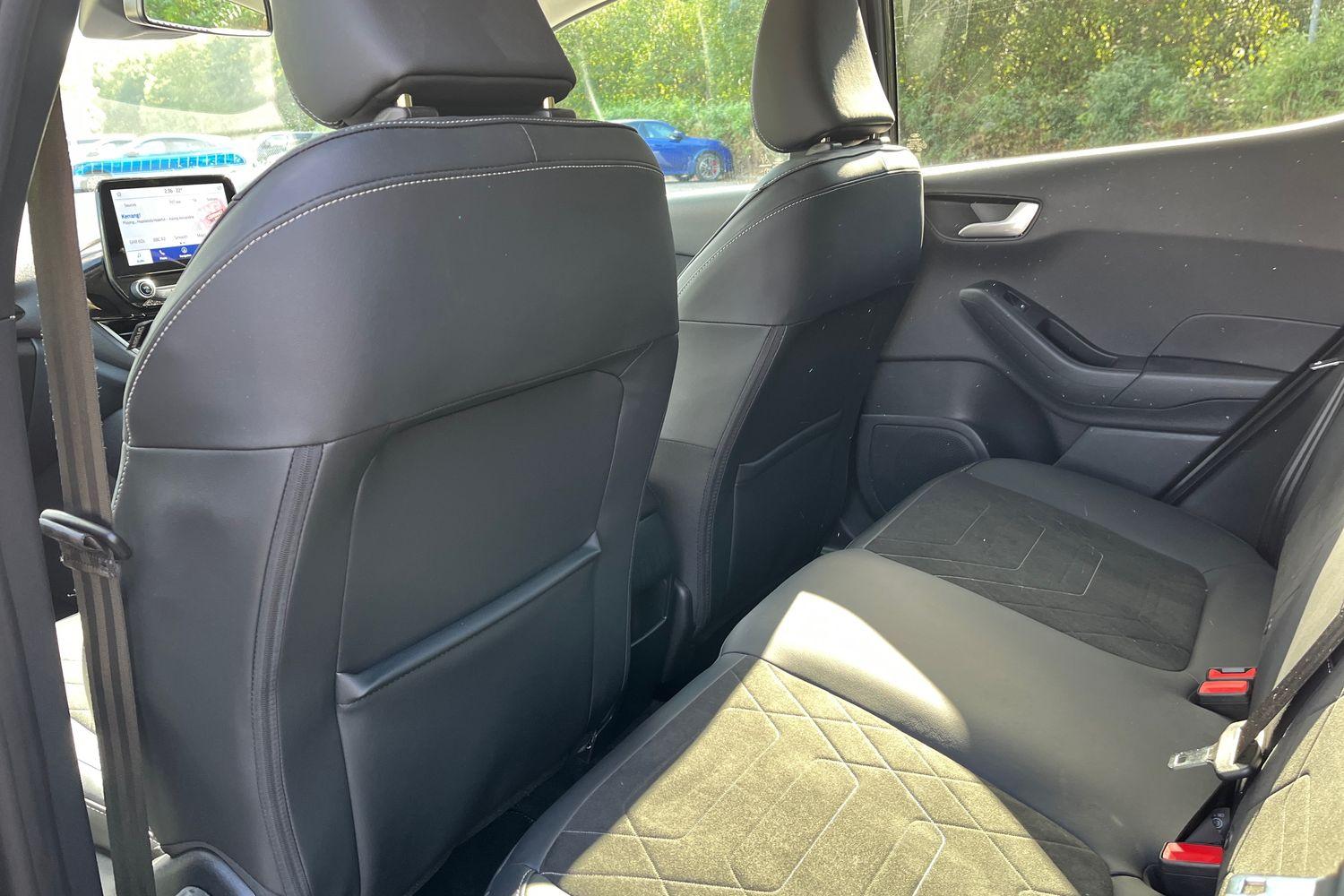 Ford Fiesta Photo 37