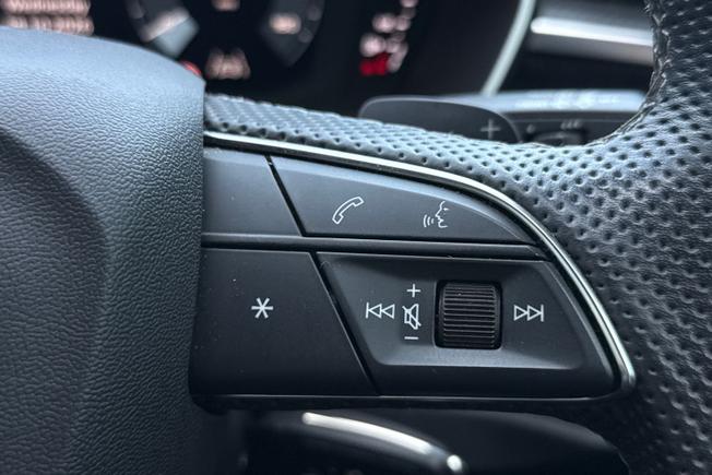 AUDI Q3 Photo 18