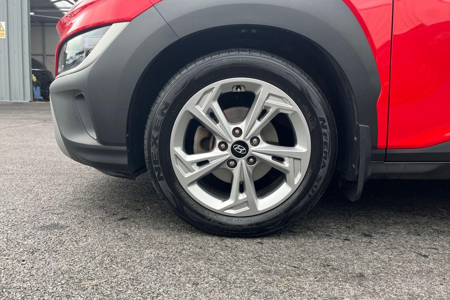 Hyundai KONA Photo 7