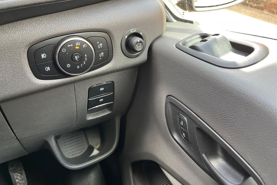 Used Ford TRANSIT WP75PTY 28