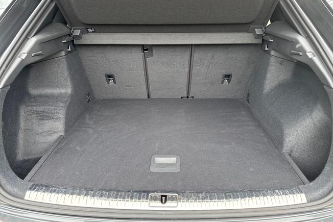 AUDI Q3 Photo 12