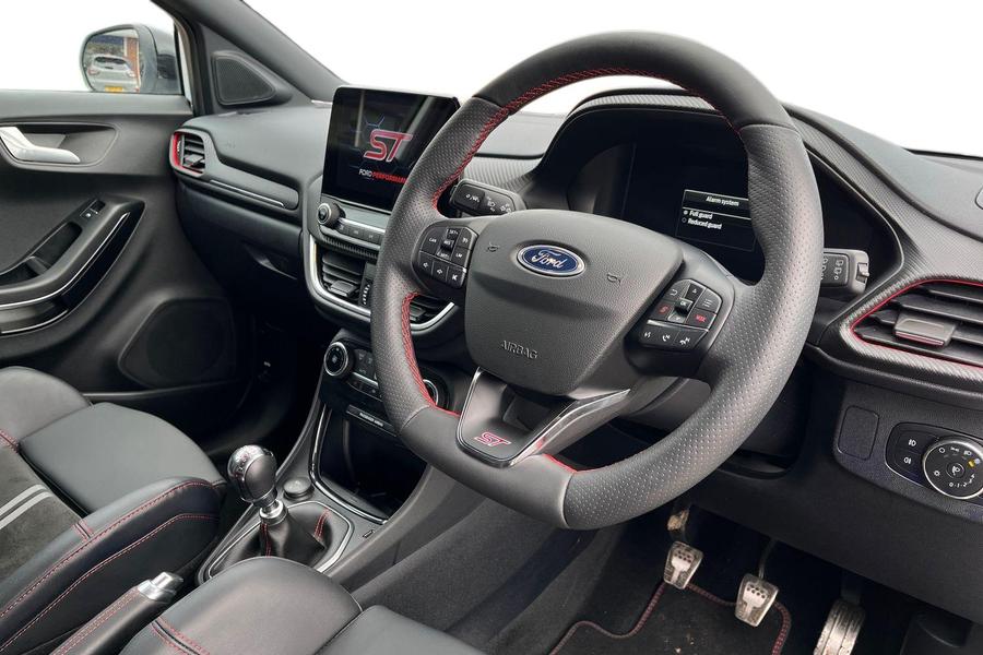 Ford PUMA Photo autoimg-4e9c8b6a788b23bbe2d46f44ef1f88d33093ed61.jpg