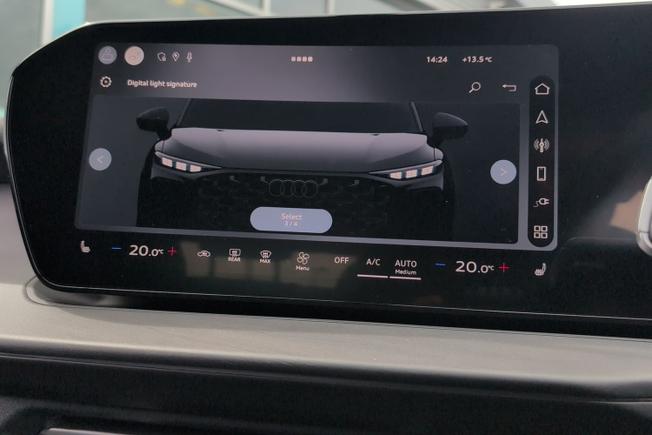 AUDI Q3 Photo 32