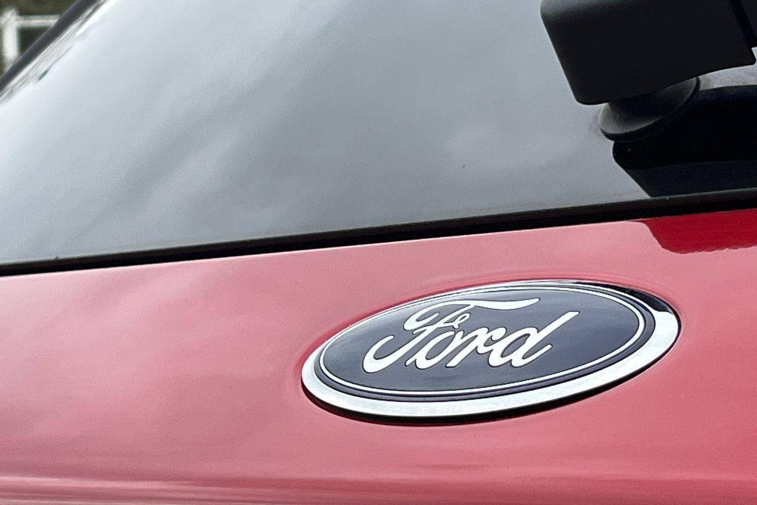 Ford KUGA Photo 39