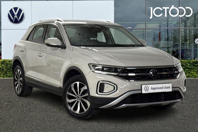 VOLKSWAGEN T-Roc Photo 1