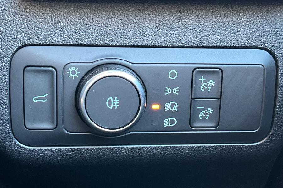 Ford KUGA Photo autoimg-4ea4dc6a55459cfddcbaa0017b0bea8b5956448a.jpg