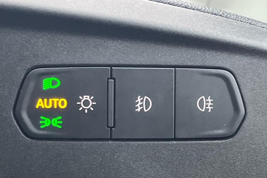 Used FORD TRANSIT CONNECT WT25NDF 9