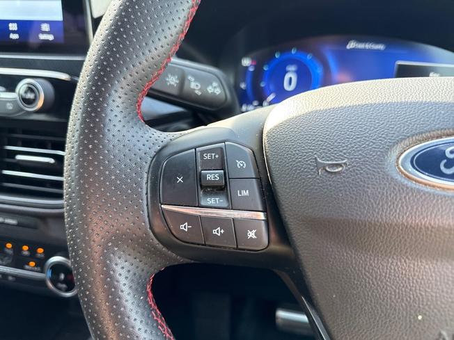 FORD Kuga Photo 16