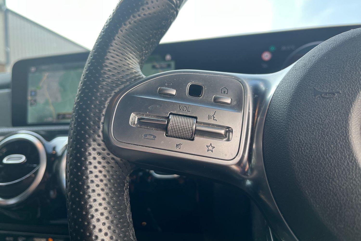 Mercedes-Benz CLA Photo 27