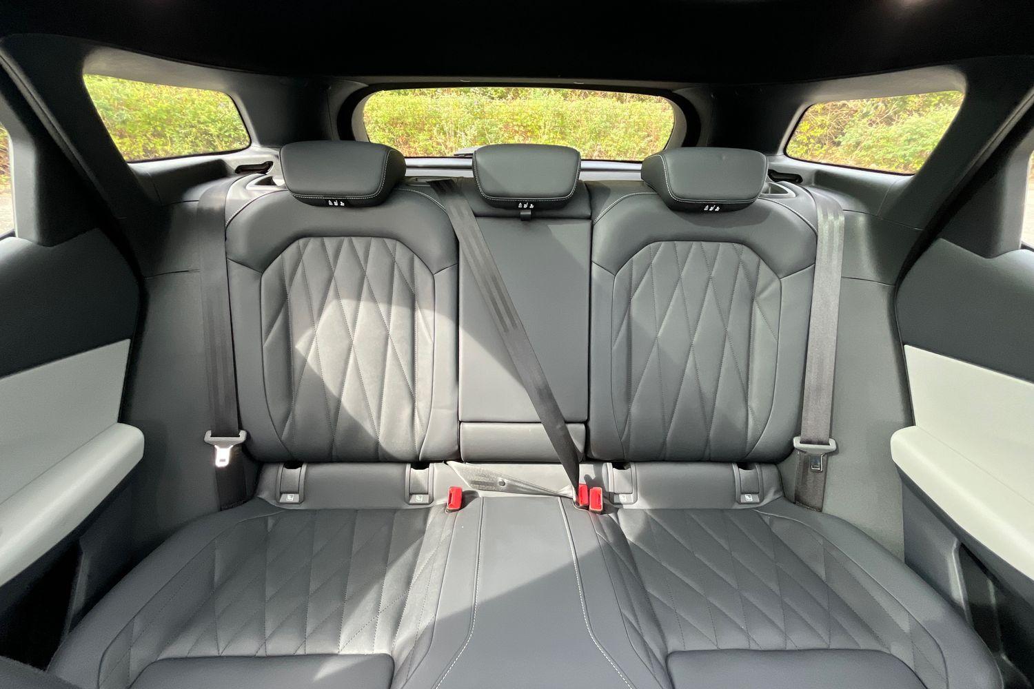 Ford Explorer Photo 19
