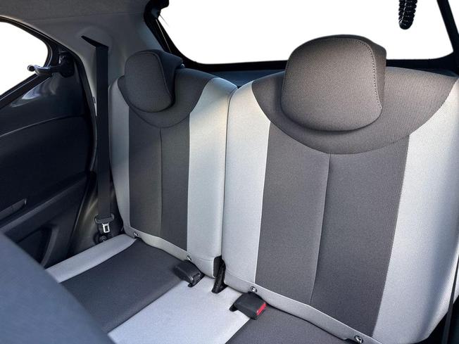 TOYOTA Aygo Photo 9