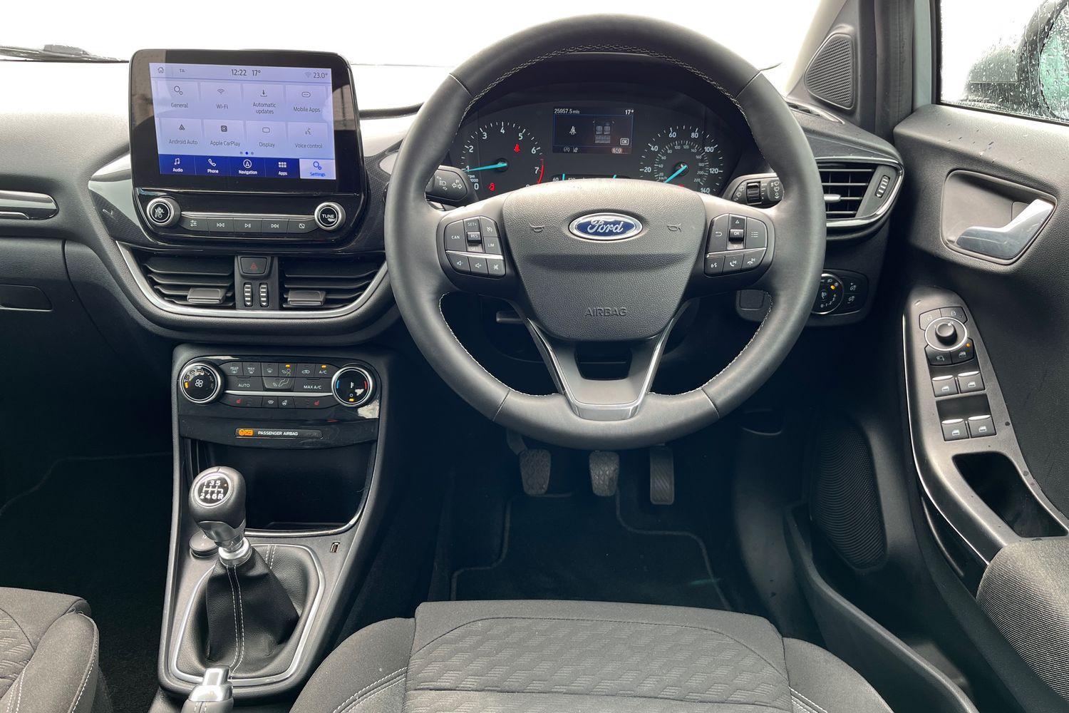 Ford PUMA Photo 10