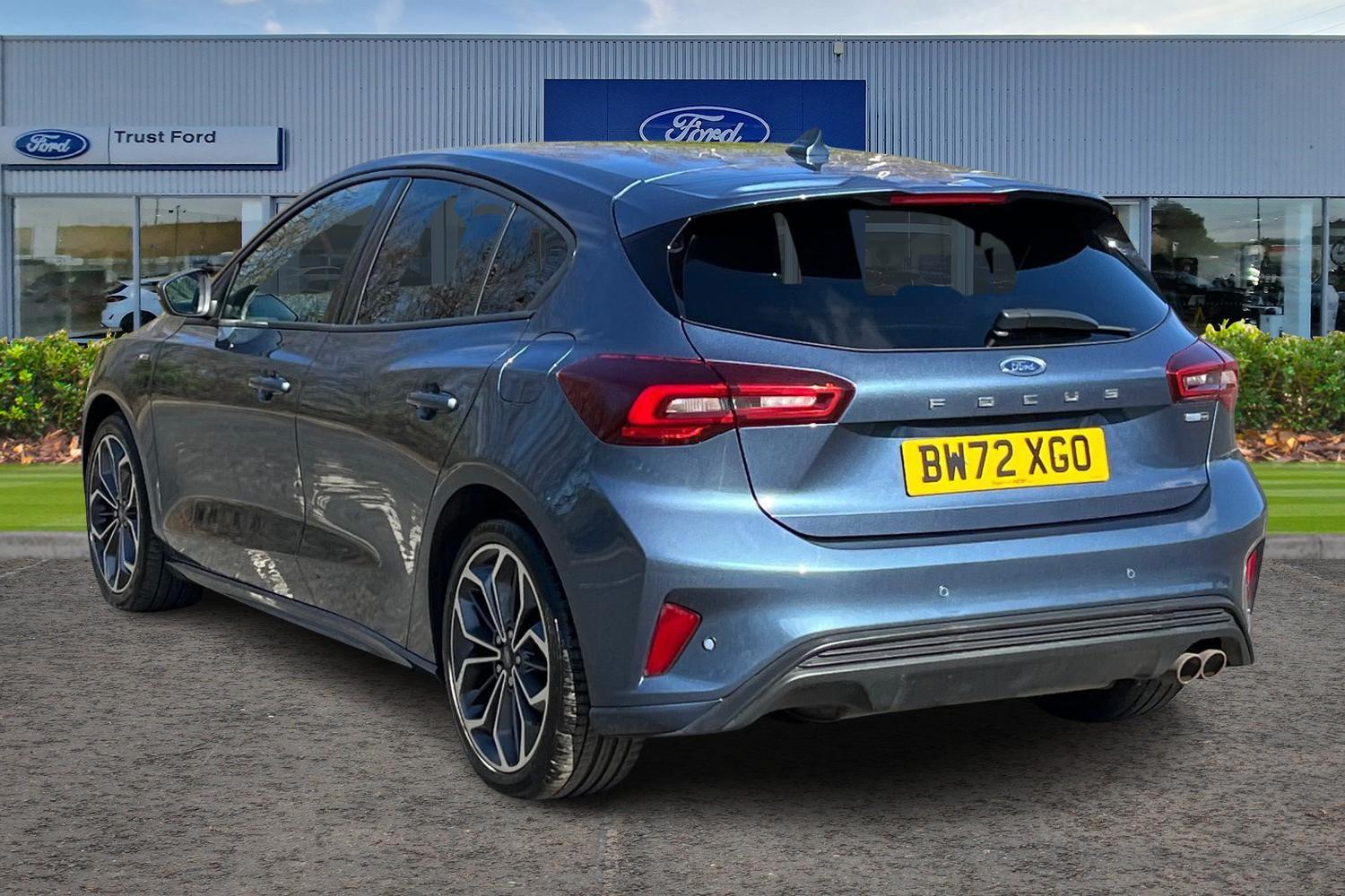 Ford FOCUS Photo 1