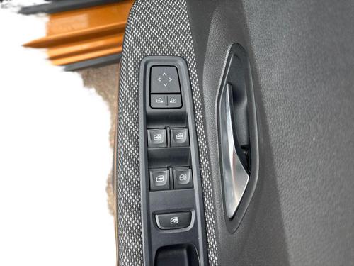 Dacia SANDERO Photo autoimg-4eb19fc25b8c9102ab2cd921d79bd775b121df47.jpg