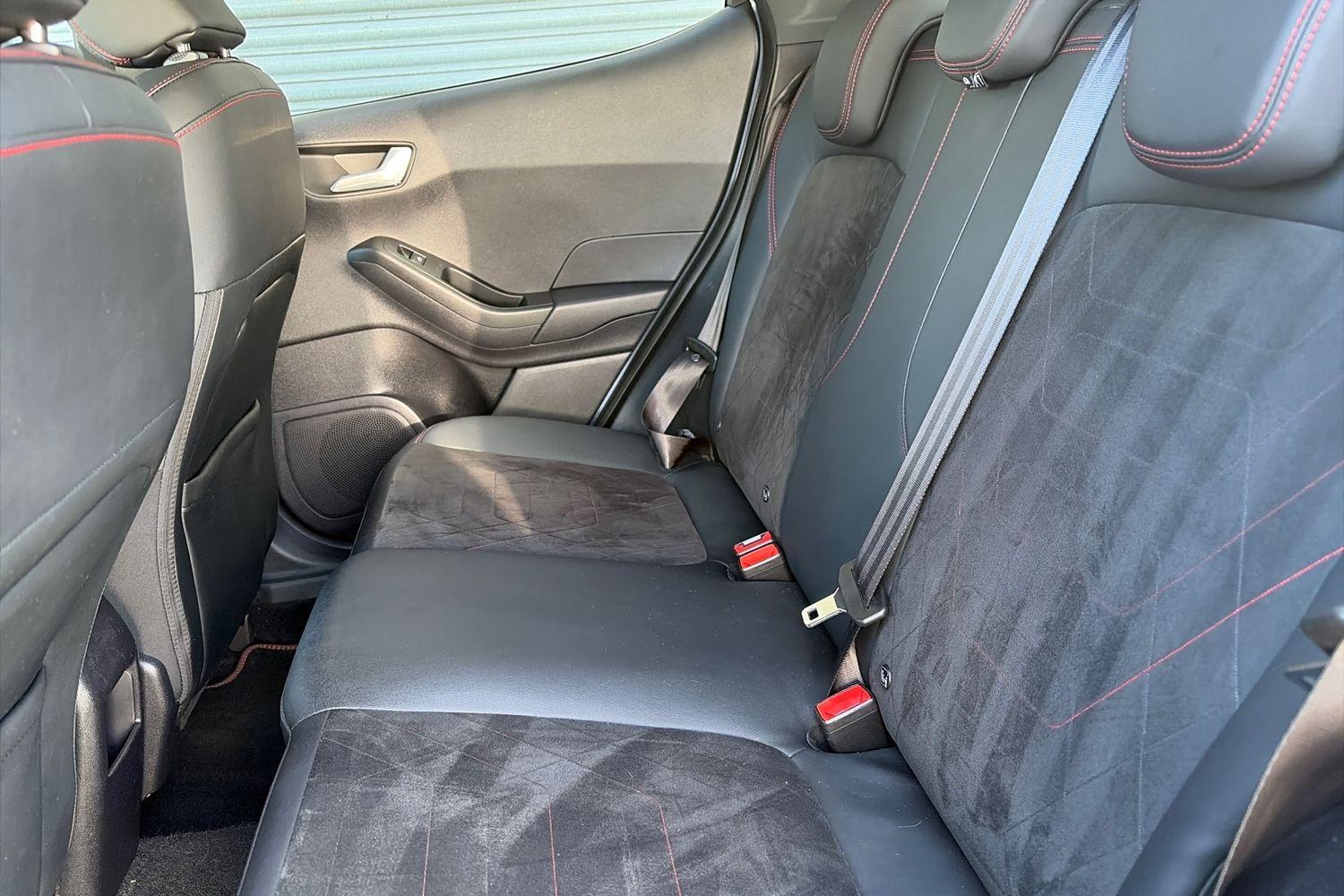 Ford Fiesta Photo 19