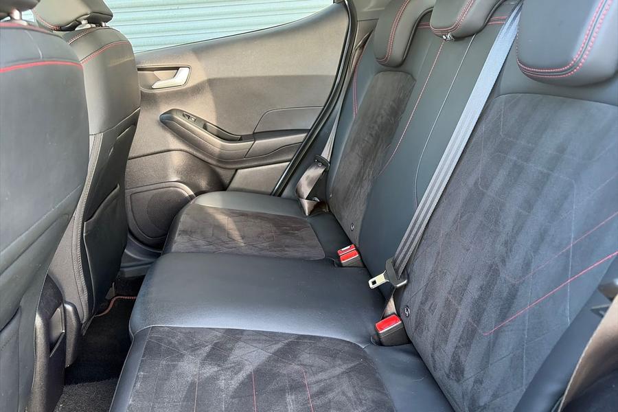 Ford Fiesta Photo autoimg-4eb39354d35f1d83bc6ffeaed9130fa8f7a9b793.jpg